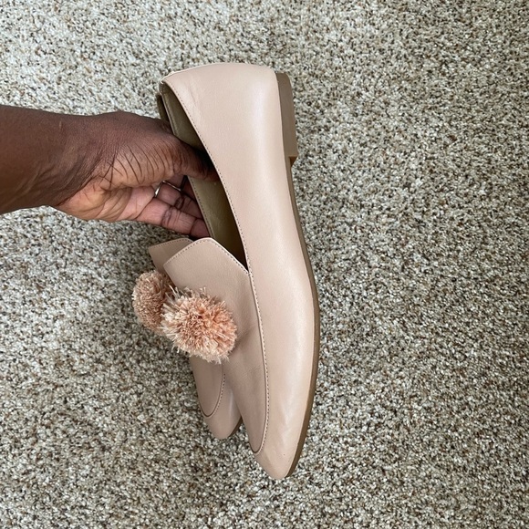 MICHAEL Michael Kors Fara Pom Pom Flat Loafers, Oyster Size 9 - Picture 3 of 8
